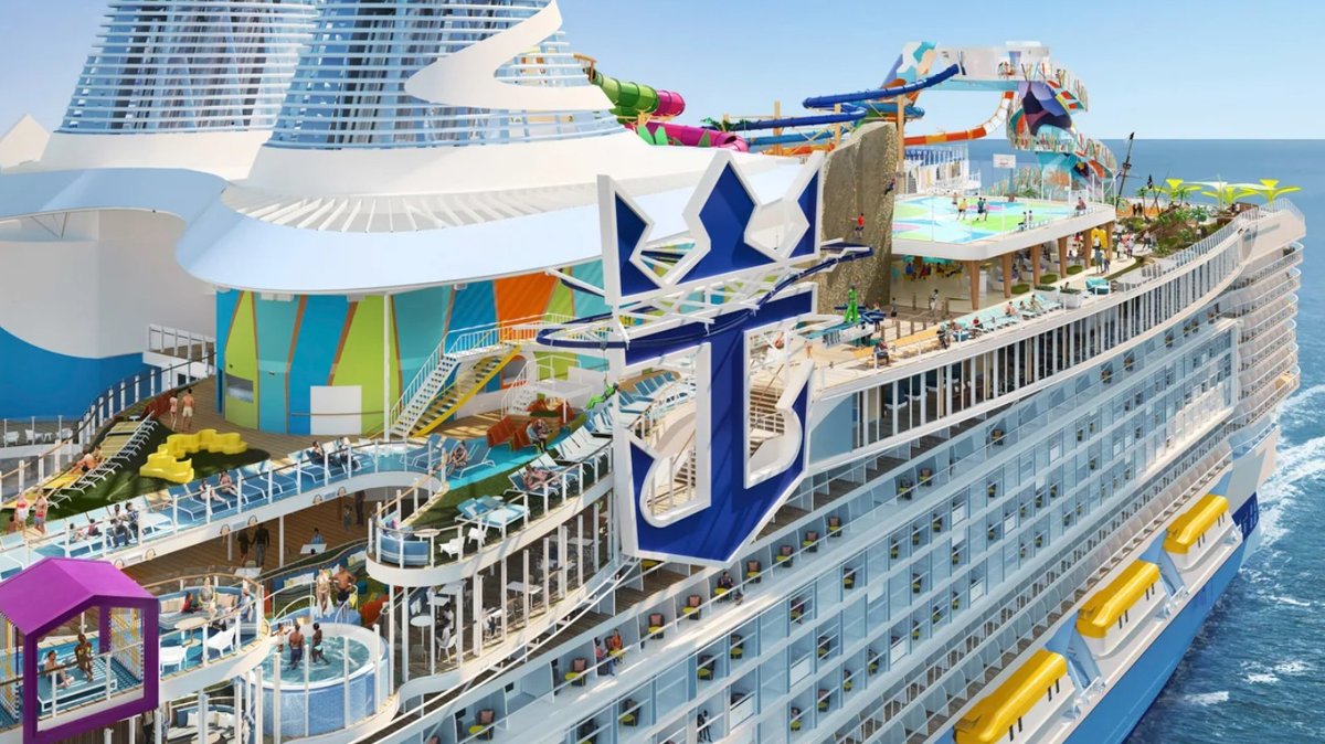 Fantasy Warrior Quest reef and open deck cruise photography